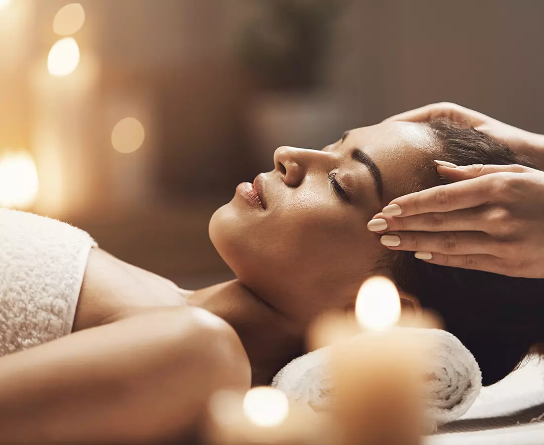 Massage de la tête